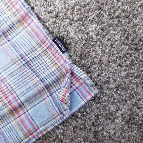 PATAGONIA SHORT SLEEVE BUTTON DOWN SHIRT - Picture 5 of 11